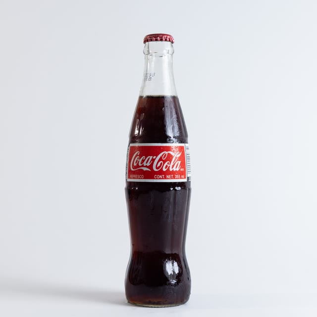 Mexican Coke medio litro.